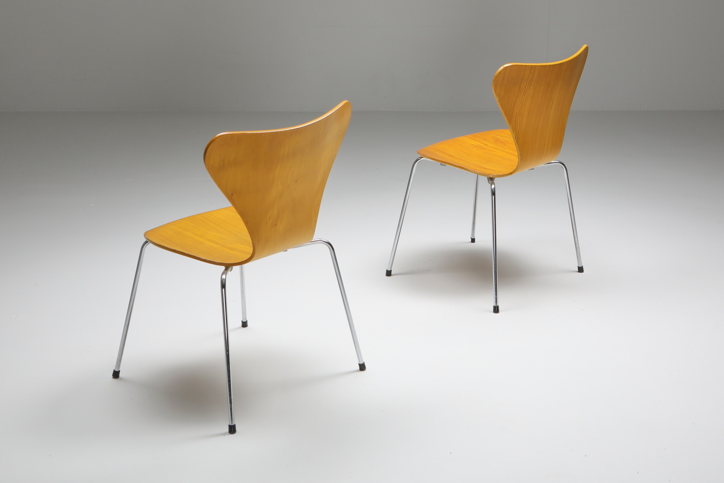 Butterfly Chair Arne Jacobsen 'Series 7' - 1981