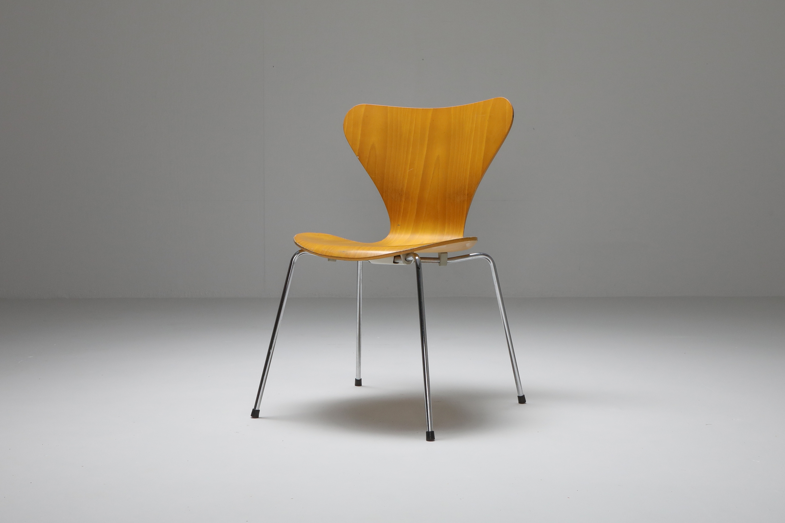 Butterfly Chair Arne Jacobsen 'Series 7' - 1981