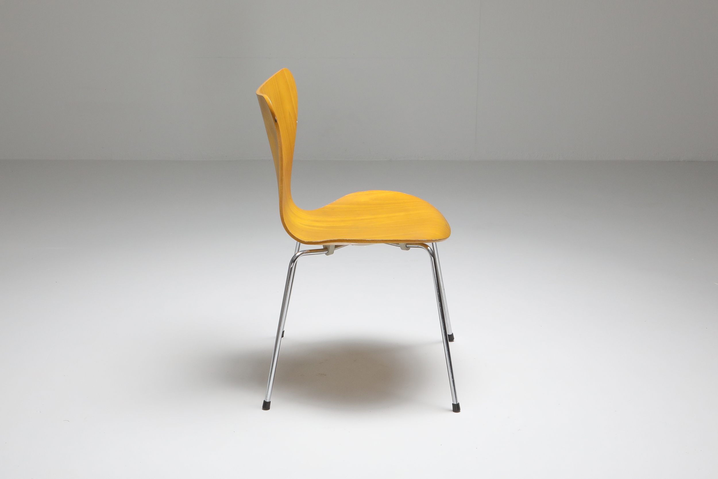 Butterfly Chair Arne Jacobsen 'Series 7' - 1981