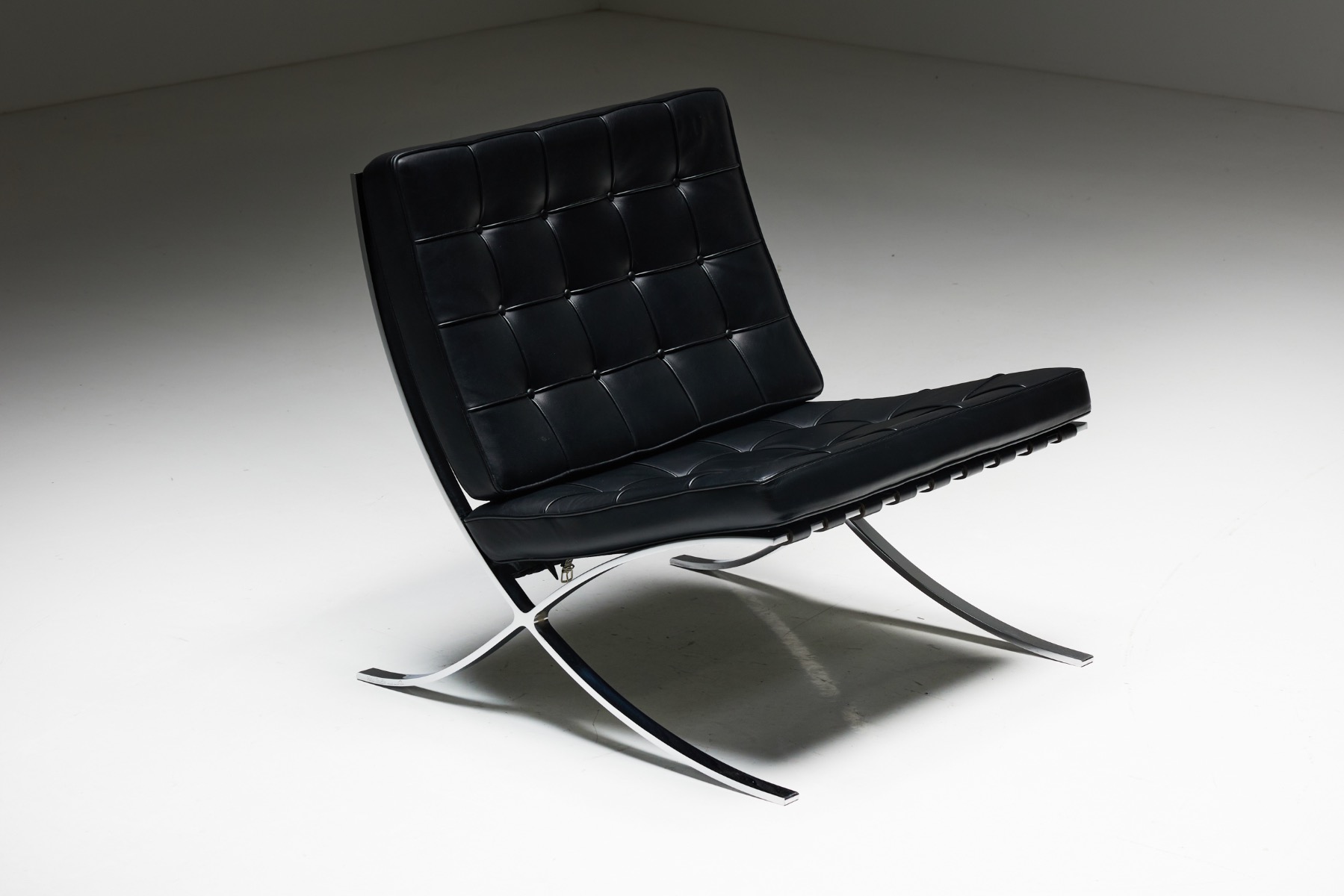 Barcelona Chair by Mies van der Rohe for Knoll - 1980s