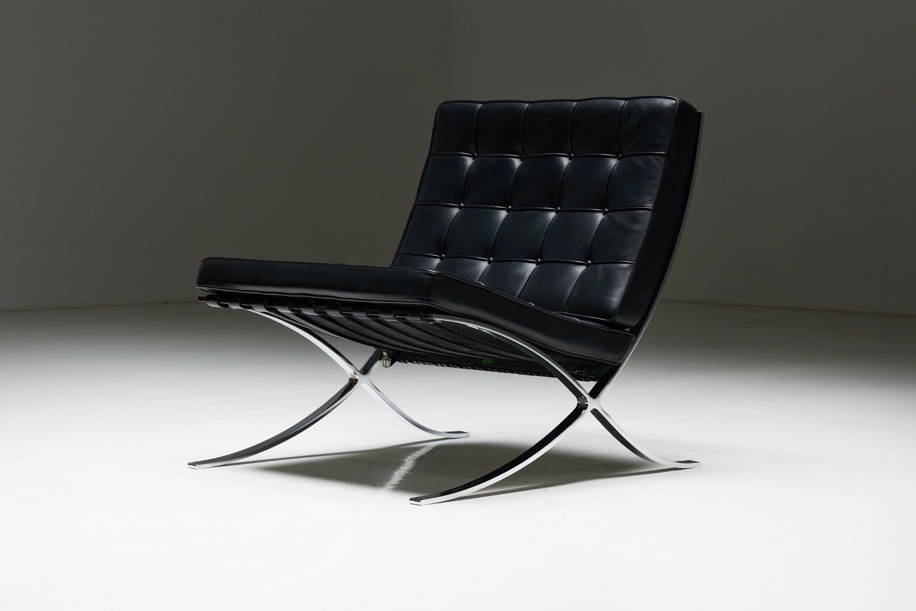 Barcelona Chair by Mies van der Rohe for Knoll - 1980s