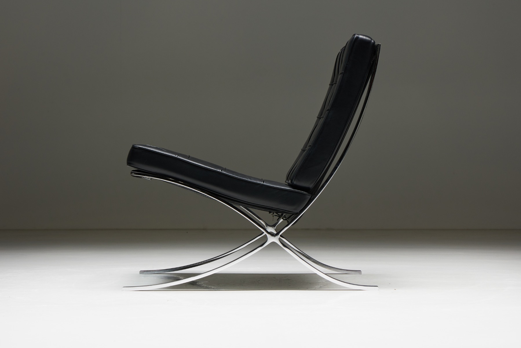 Barcelona Chair by Mies van der Rohe for Knoll - 1980s