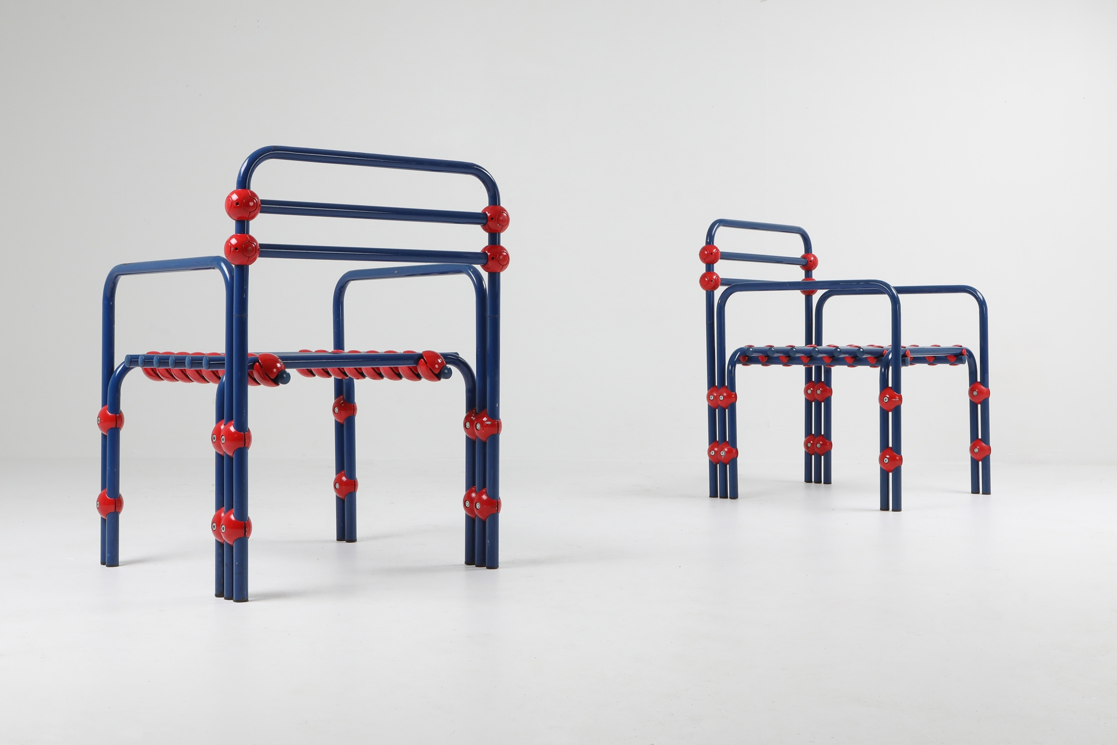 Italian Postmodern Pair of Armchairs in Red and Blue - 1980s