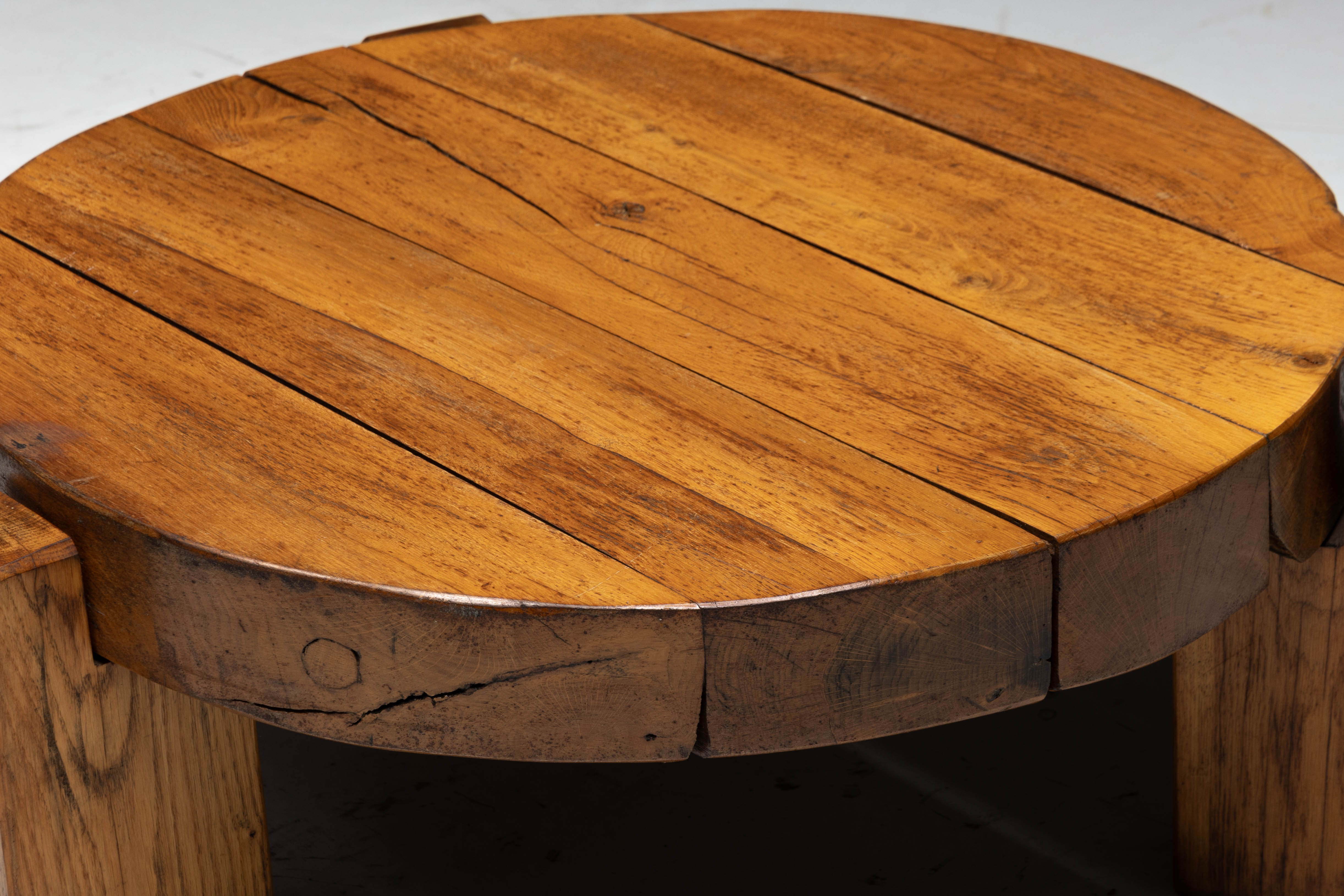Brutalist Round Coffee Table - Mid-20th Century