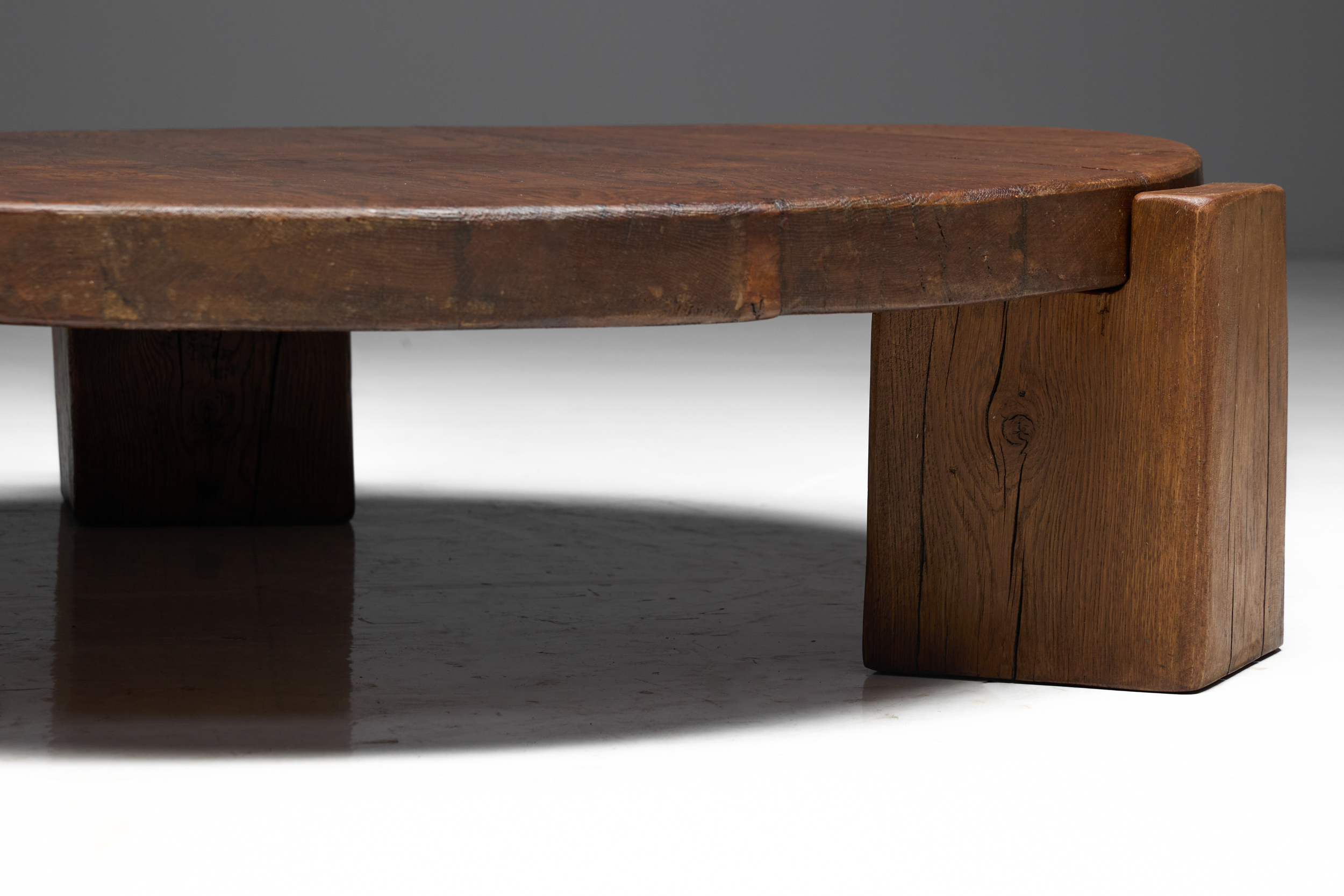 Brutalist Round Oak Coffee Table - Mid-20th Century