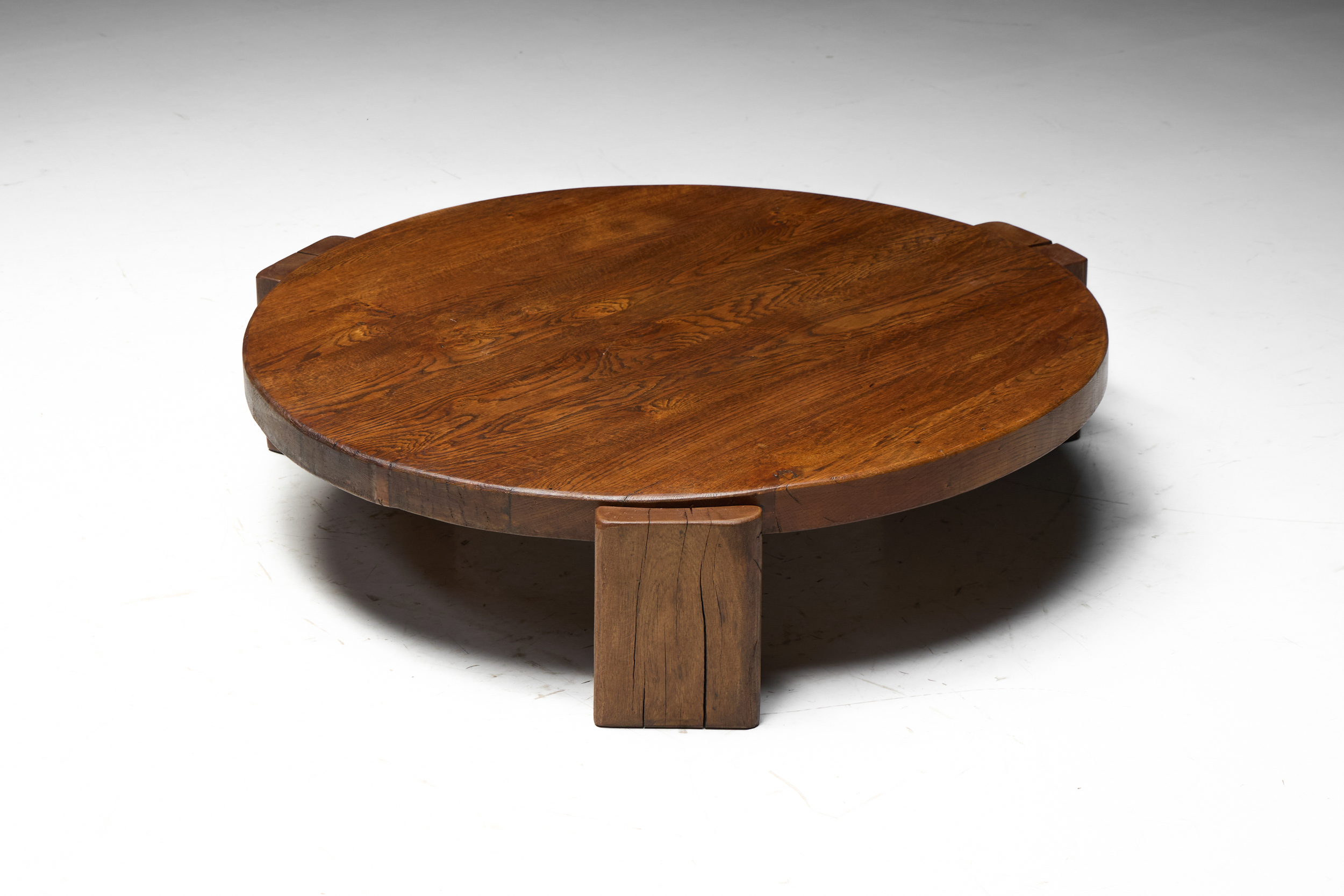 Brutalist Round Oak Coffee Table - Mid-20th Century