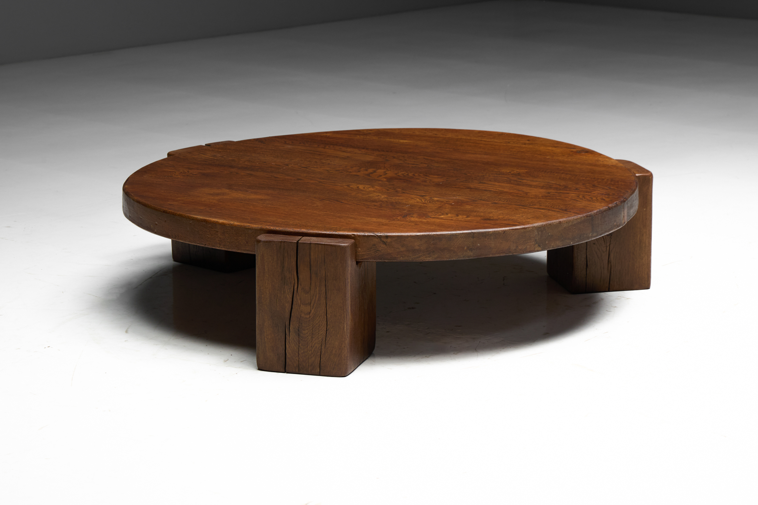 Brutalist Round Oak Coffee Table - Mid-20th Century