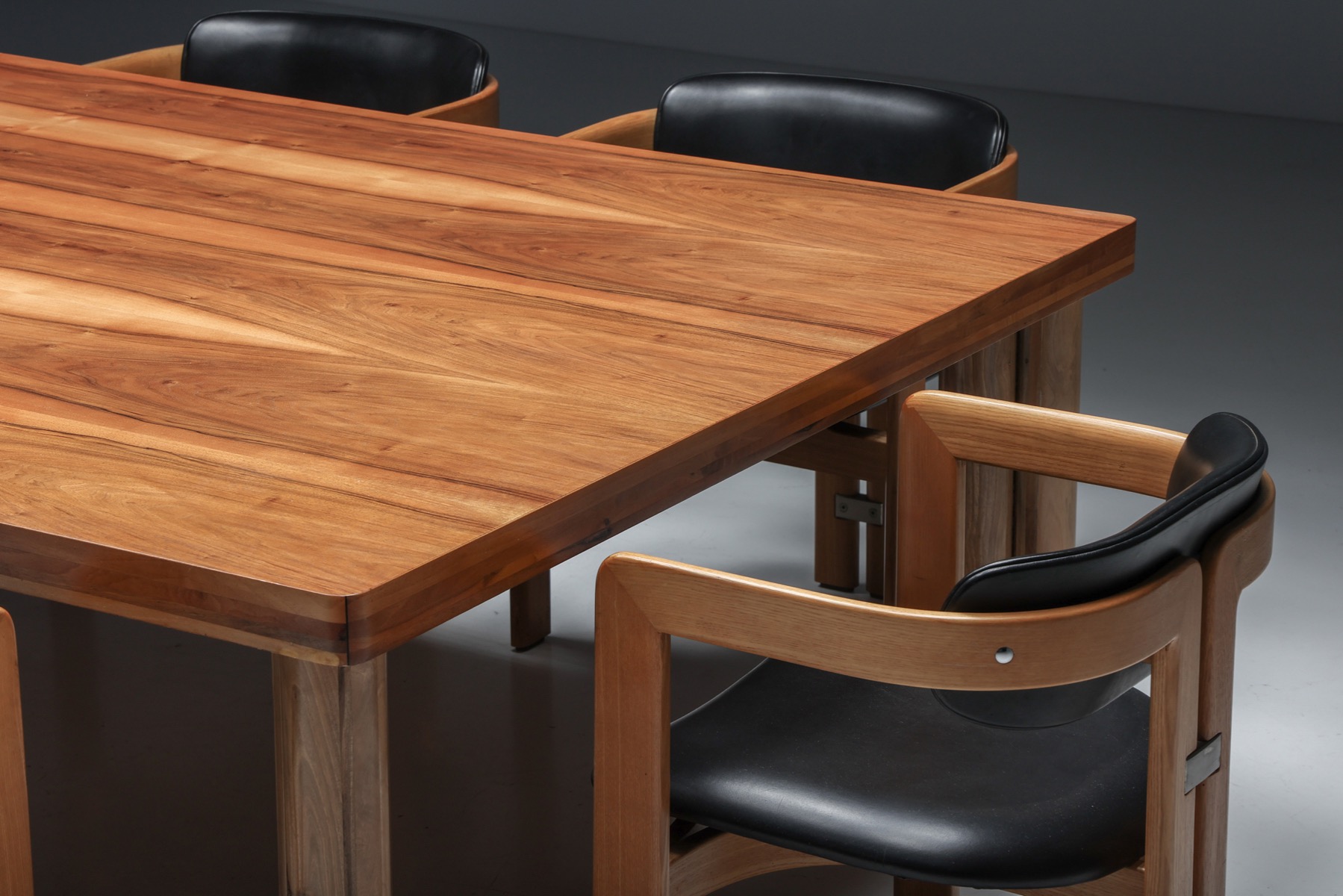Carlo Scarpa Scuderia Dining Table for Bernini - 1977