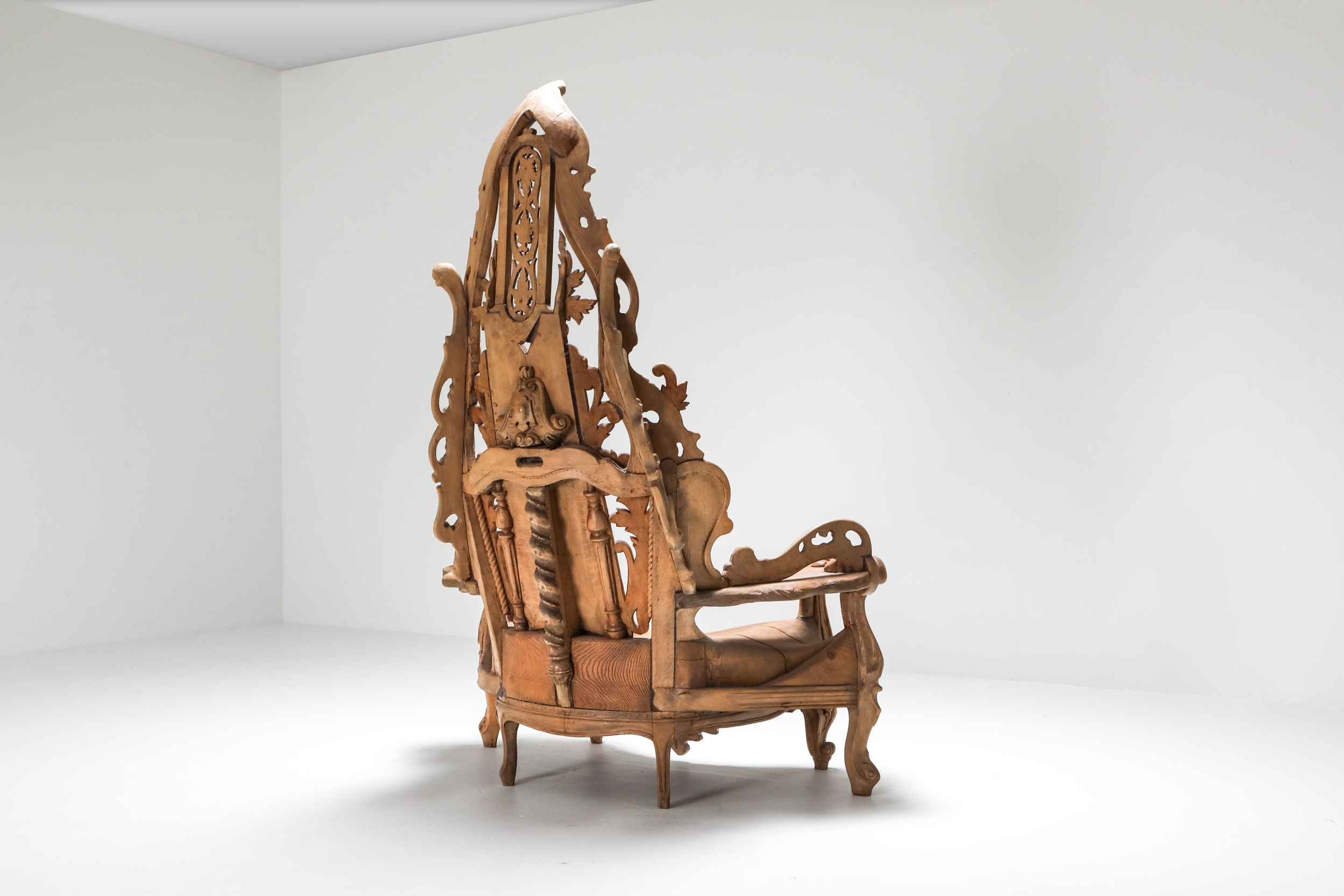 French carved Oak Throne Chair - 1950s
