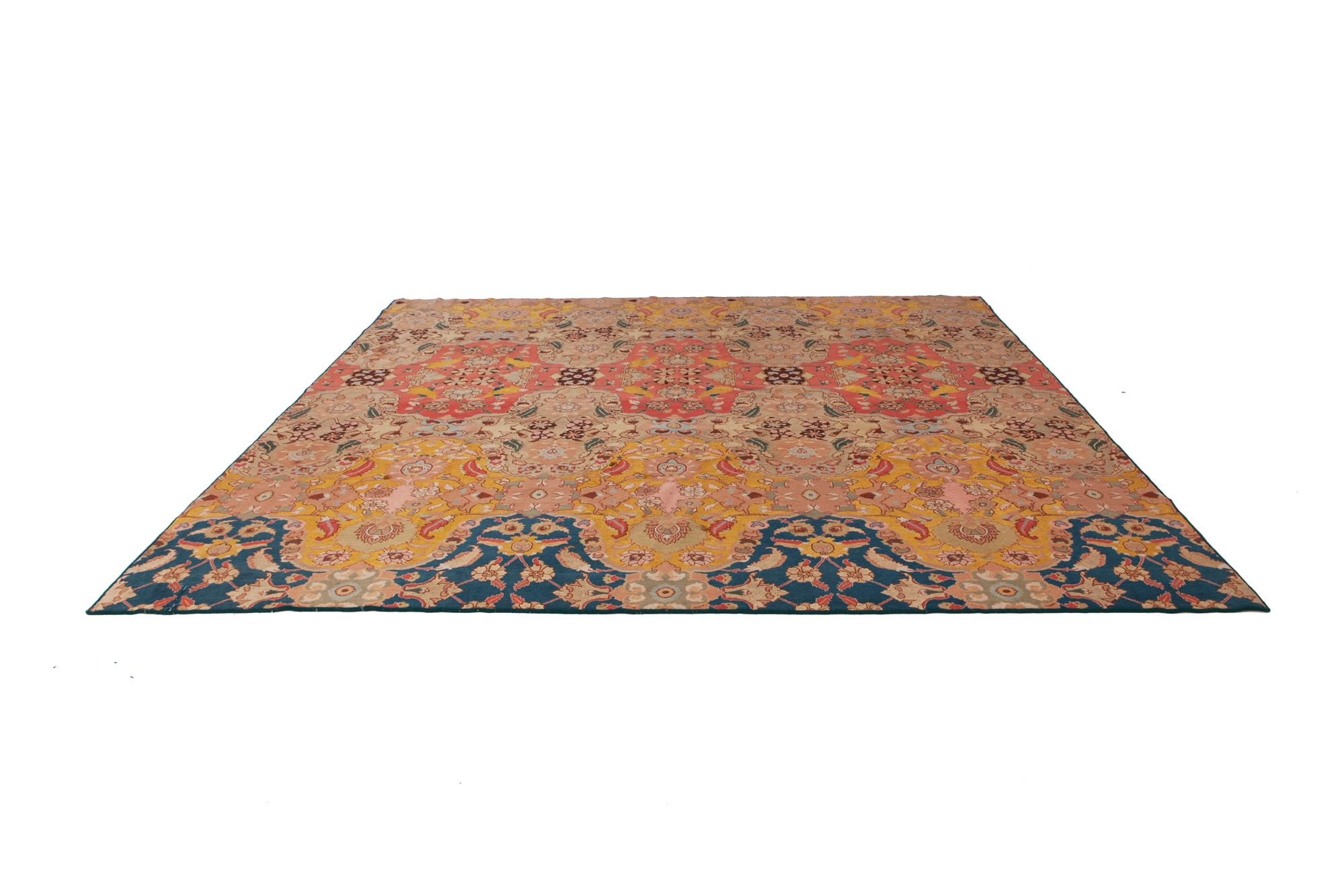 Agra Carpet In Wool & Silk - 1930s