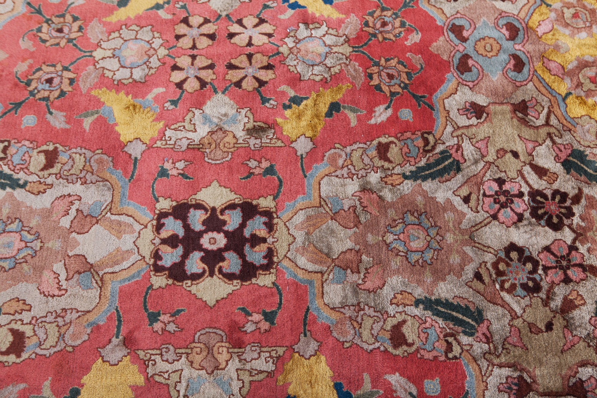 Agra Carpet In Wool & Silk - 1930s