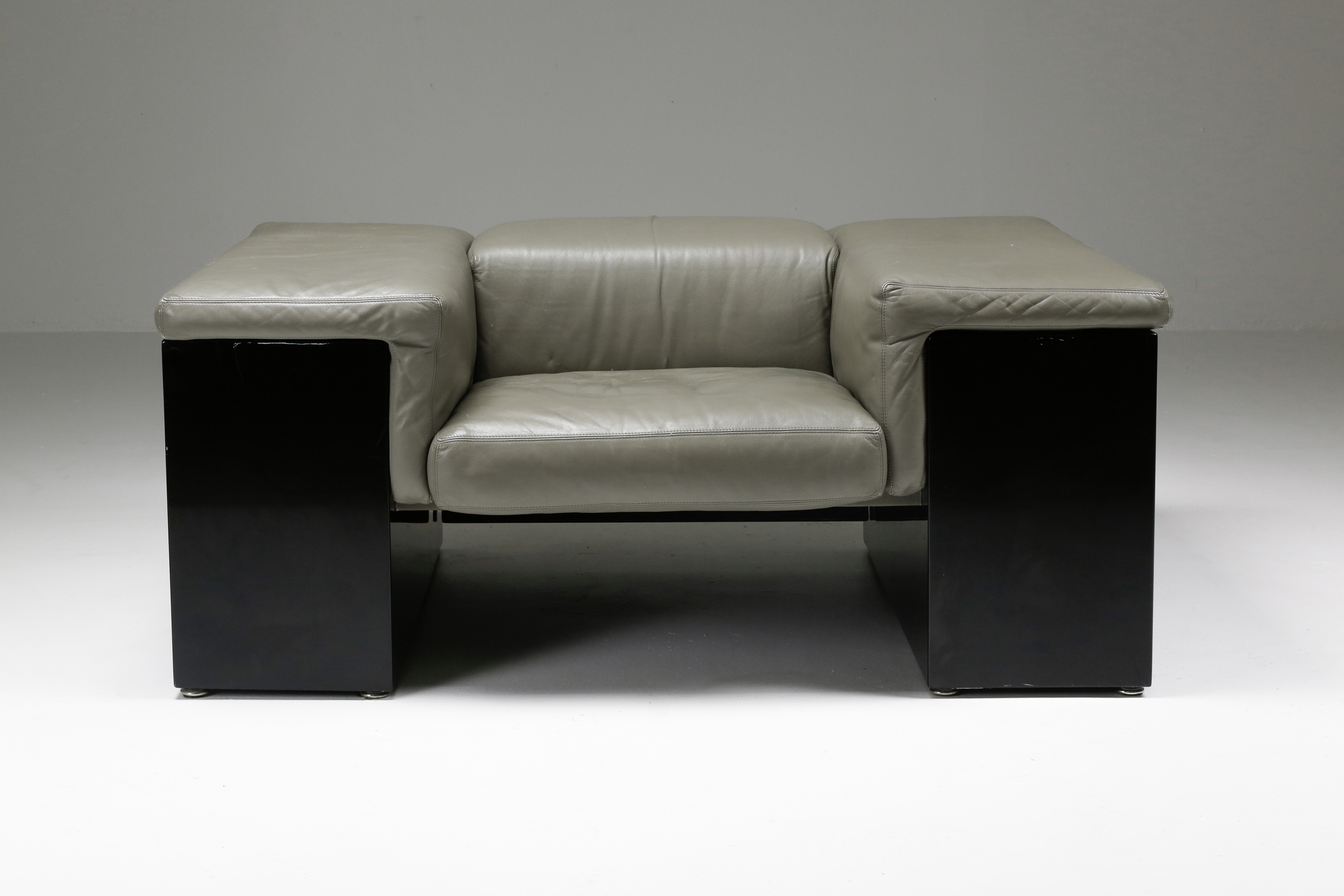 Post-modern Cini Boeri 'Brigadier' Lounge Chairs in Elephant Grey Leather - 1980s