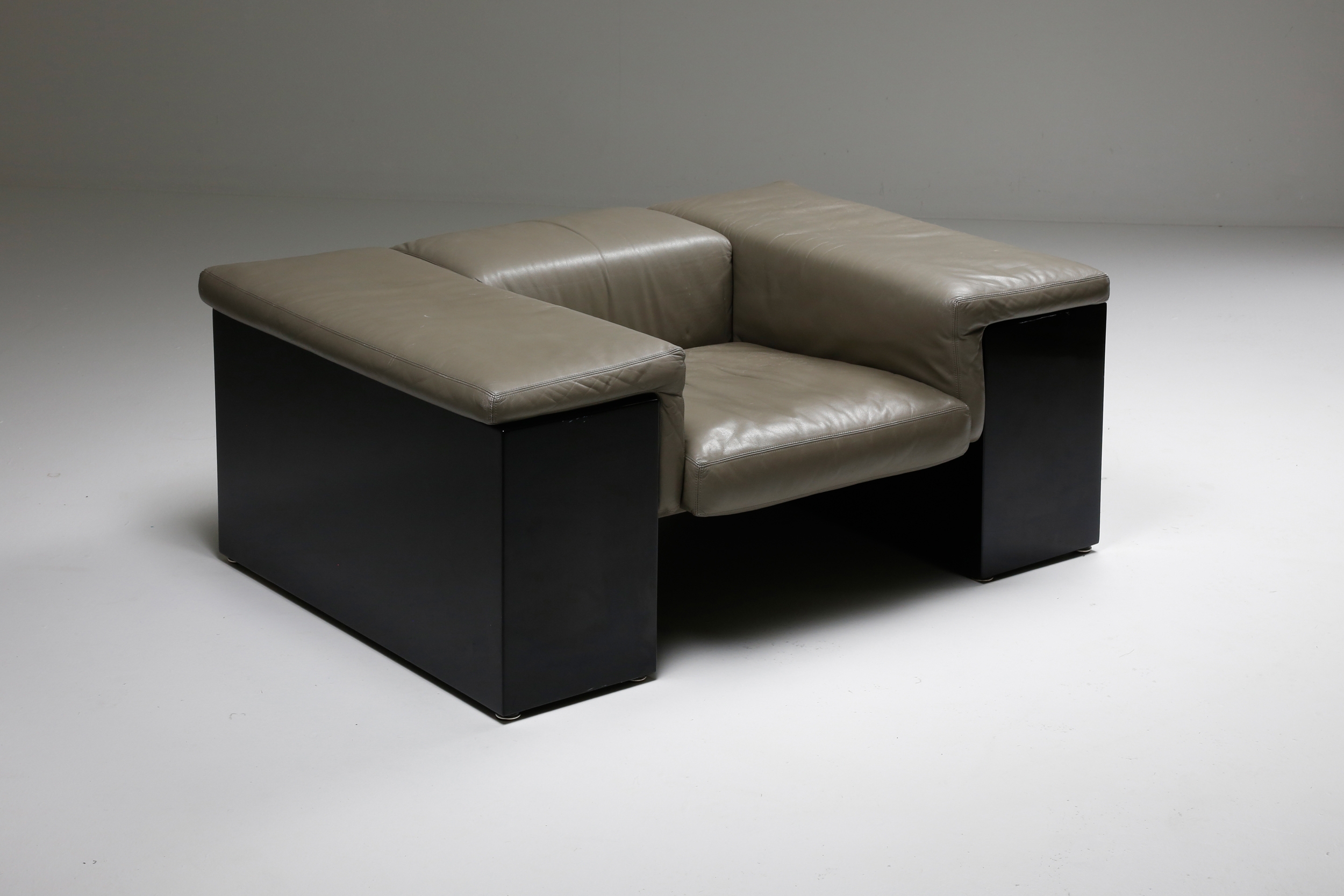 Post-modern Cini Boeri 'Brigadier' Lounge Chairs in Elephant Grey Leather - 1980s