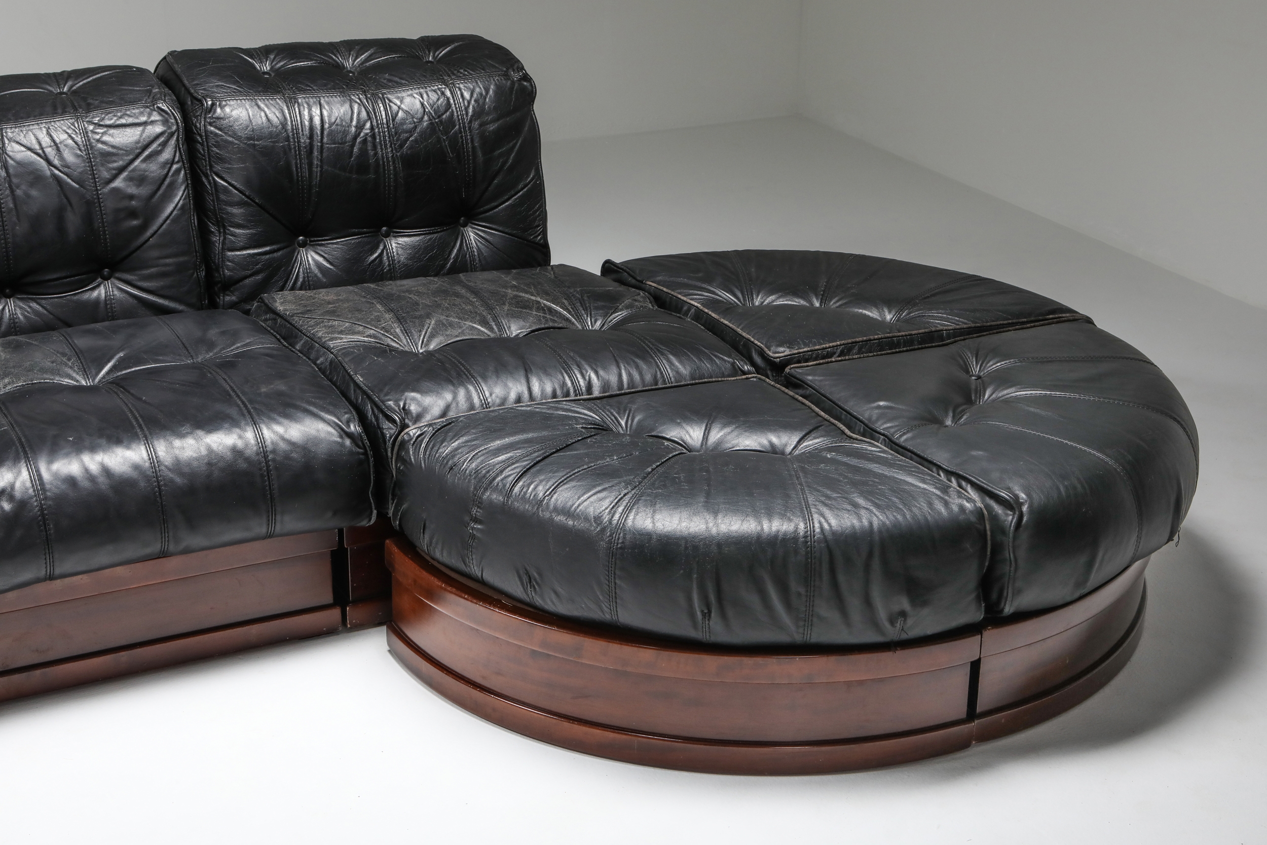 Sectional Sofa in Black Leather and Mahogany by Luciano Frigerio - 1970s