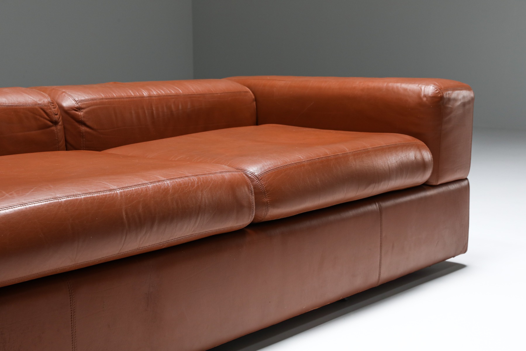 Post-modern Cognac Leather Sofa by Tito Agnoli for Cinova - 1960s