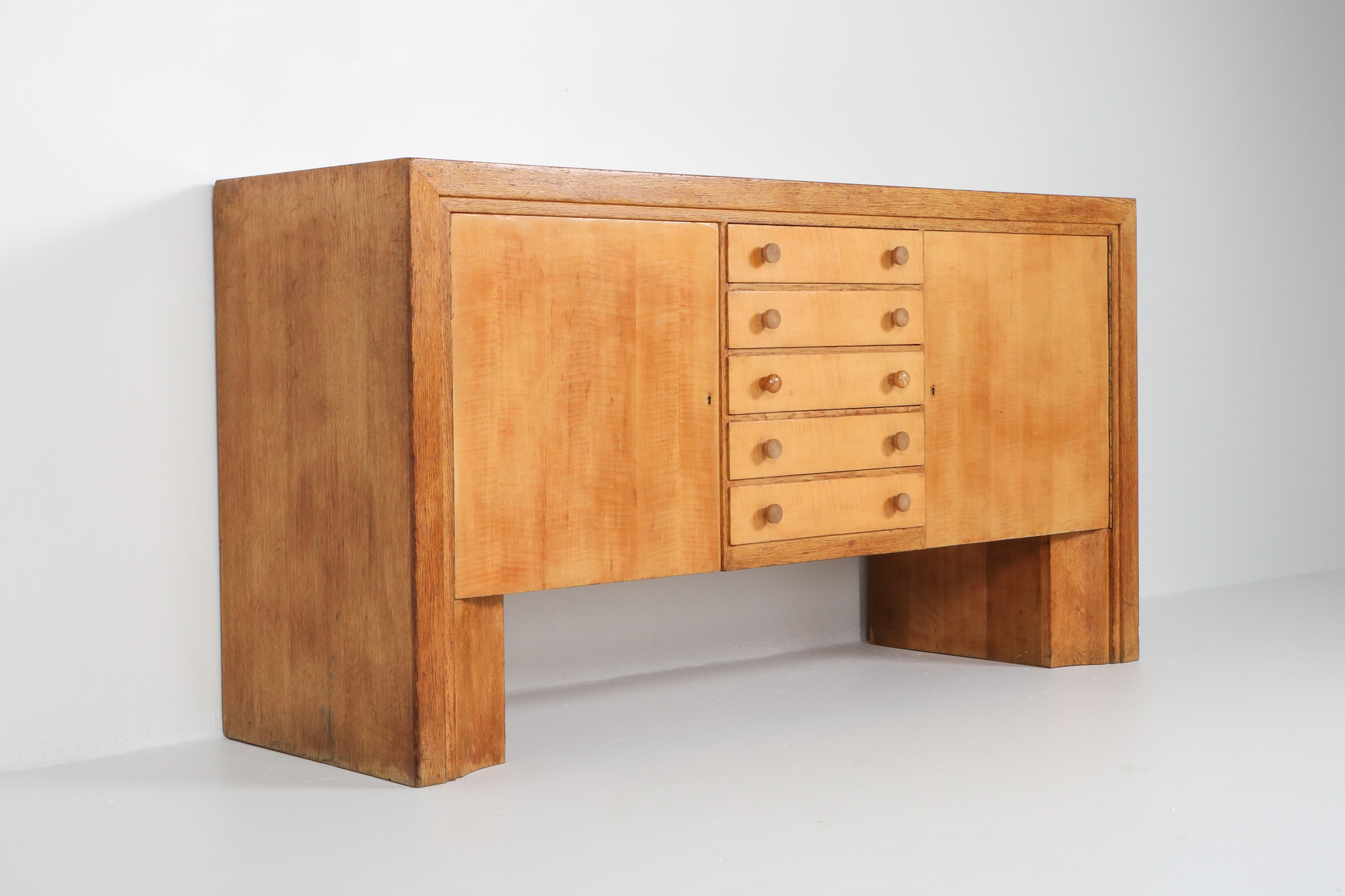 Oak and Birch 1930s Naturalist Art Deco buffet - 1930s