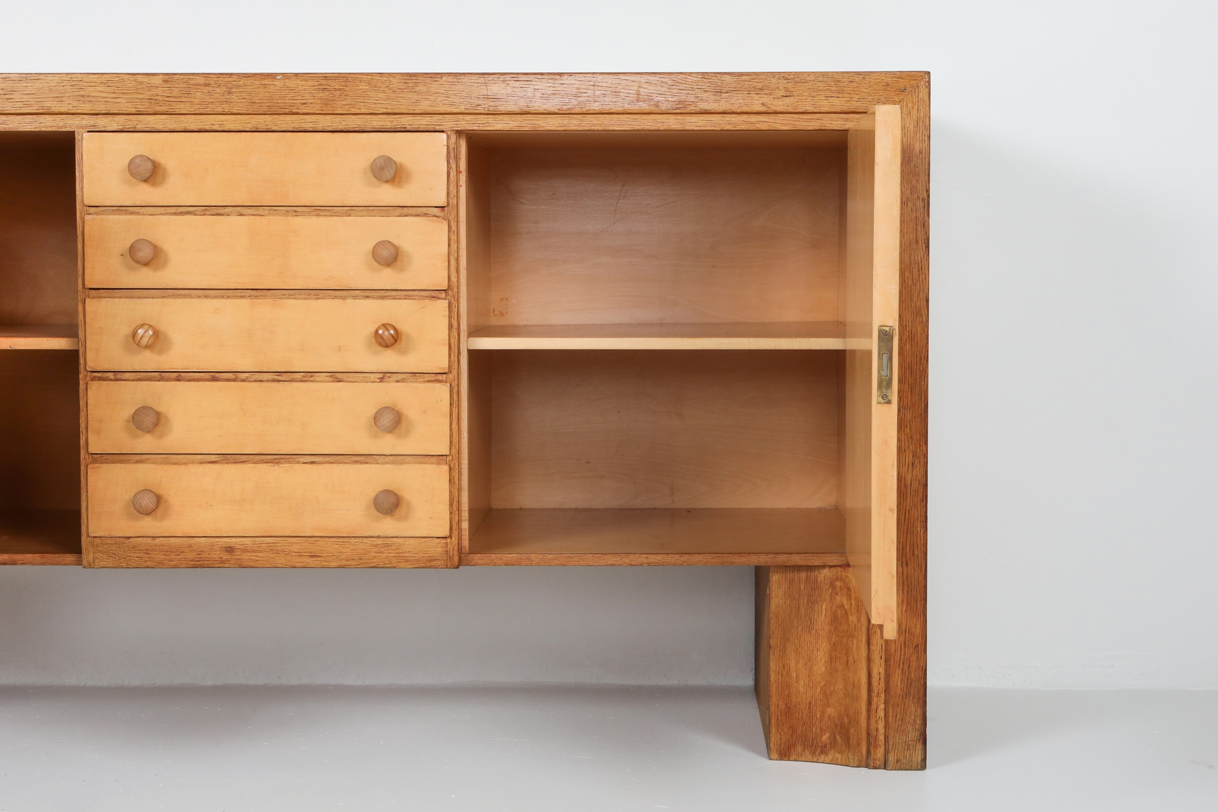 Oak and Birch 1930s Naturalist Art Deco buffet - 1930s