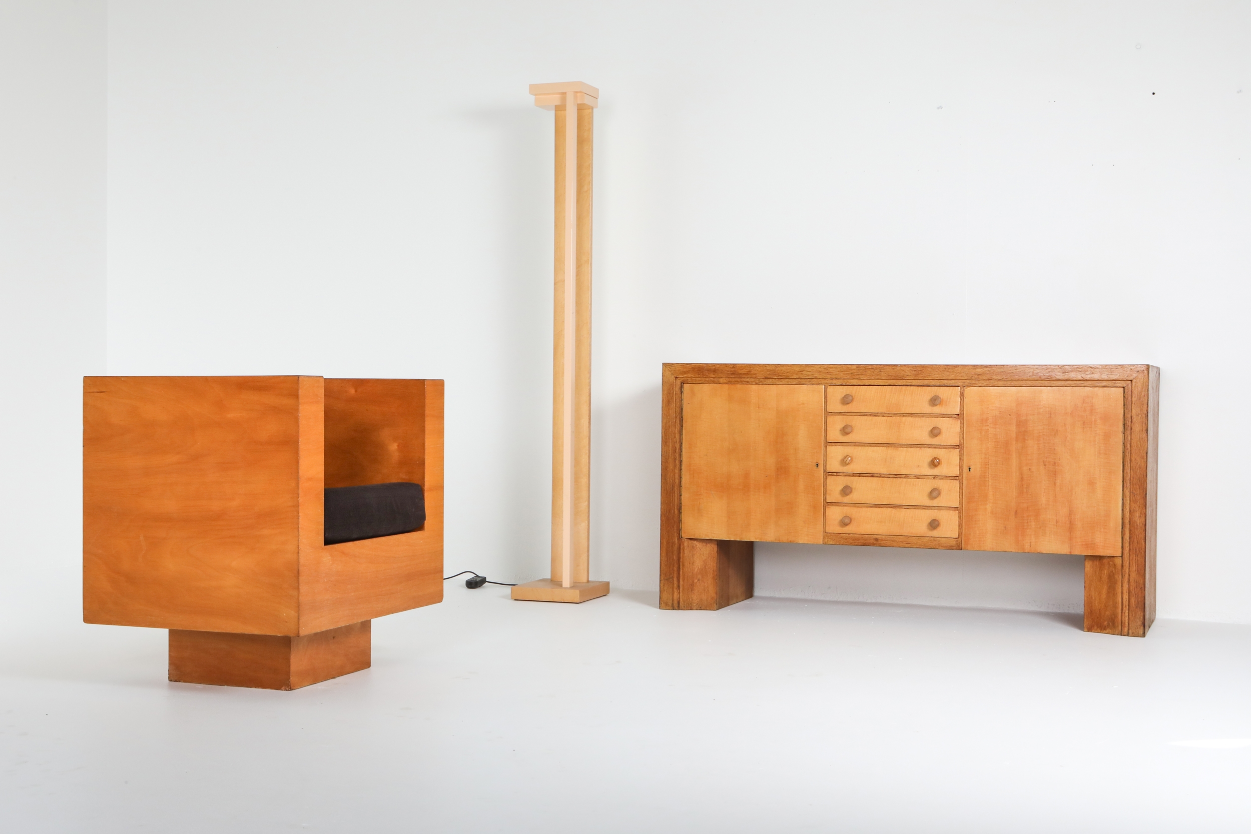 Oak and Birch 1930s Naturalist Art Deco buffet - 1930s