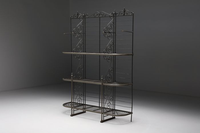 Antique bakery rack in wrought iron from the 1920s
