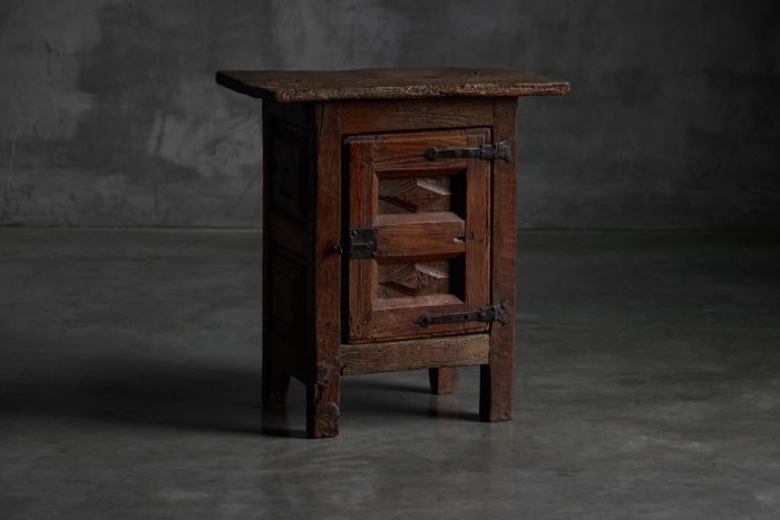 Antique rustic oak cabinet from the 19th century with solid wood construction 