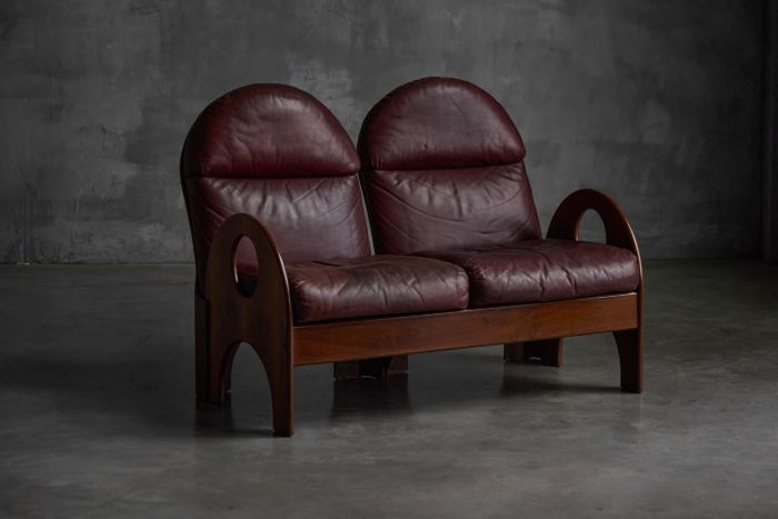 Arcata loveseat designed by Gae Aulenti in Italy in 1968