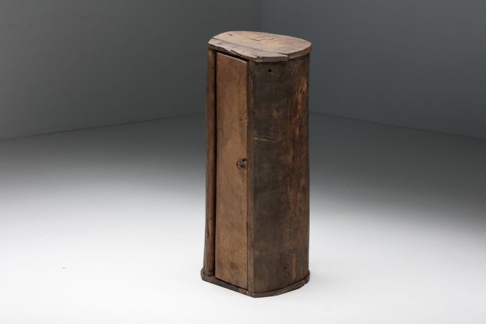 Art populaire monoxylite cabinet from Ardeche from the nineteenth century