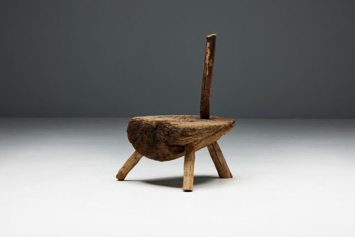 Folk art monoxylite tripod hearth chair from the nineteenth century