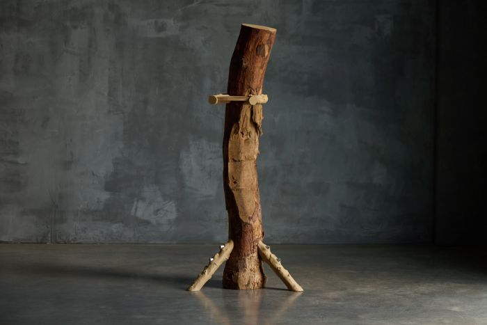 Hugging and Poking shelf designed by Schimmel and Schweikle in 2020