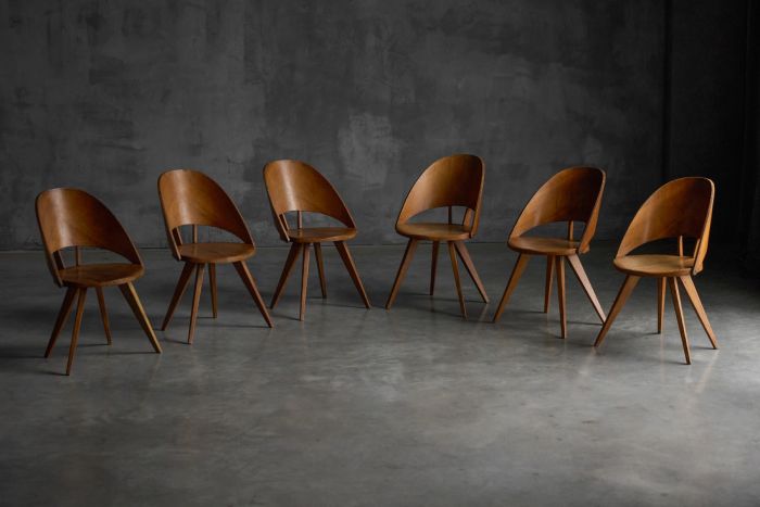 Italian plywood dining chairs from the 1940s