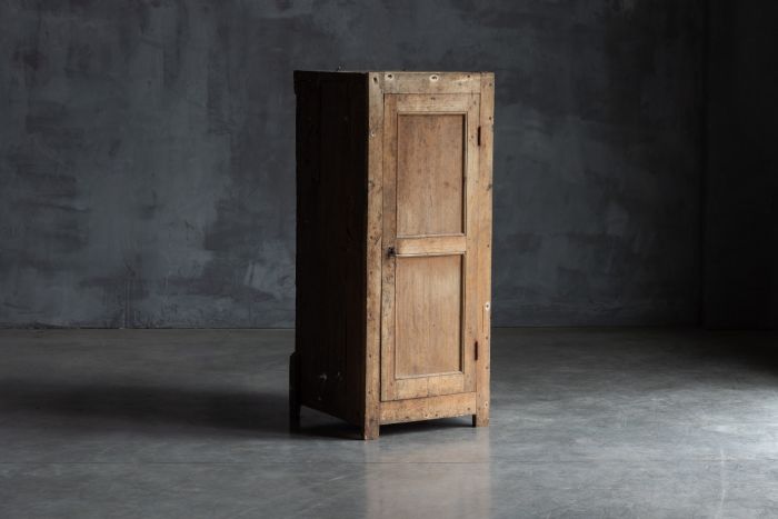 Primitive folk art cabinet from the 19th century in solid wood