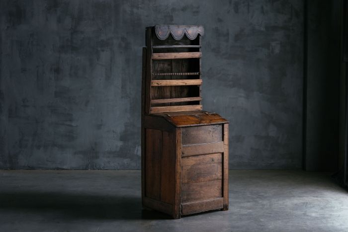 Primitive folk art shelving cupboard 19th century