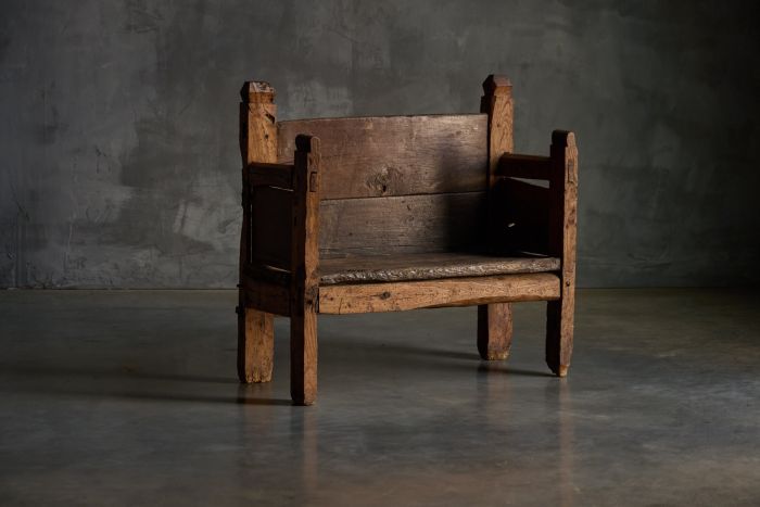 Primitive robust bench from the 19th century