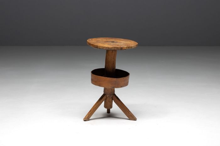 Rustic round tripod side table from the nineteenth century