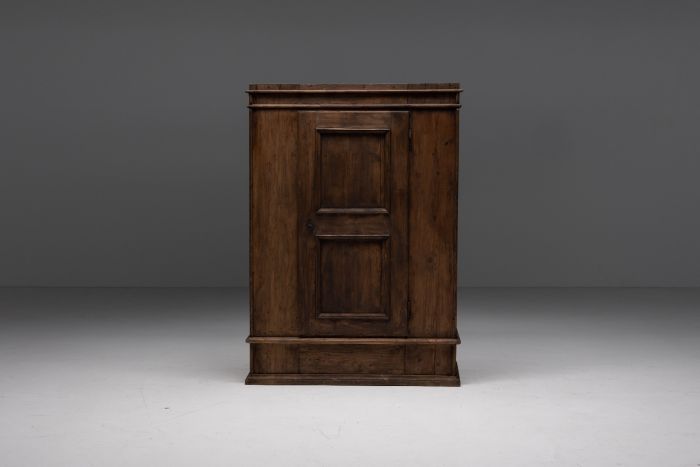 Rustic travail populaire alpine cabinet from around 1800