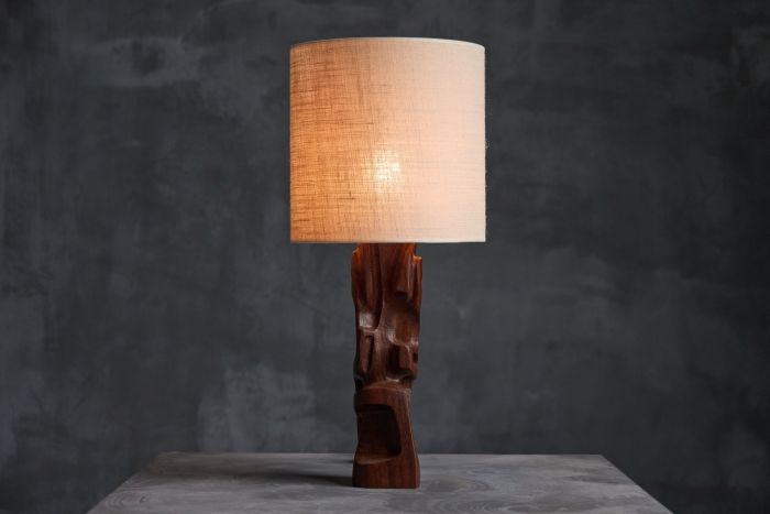 Sculpted table lamp designed by Gianni Pinna in the 1970s