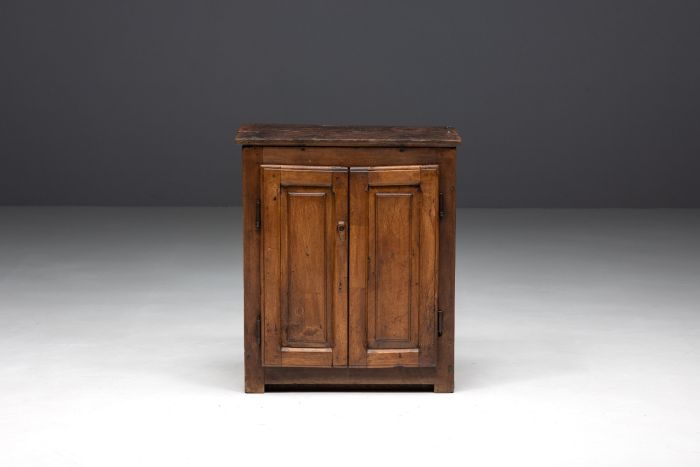 Travail populaire cupboard from the nineteenth century