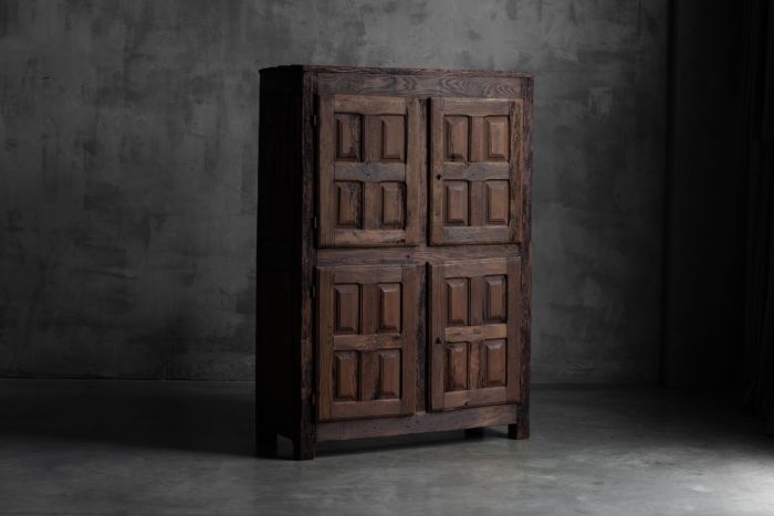 Antique Rustic Oak Cabinet, France - Early 19th Century 