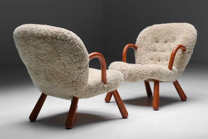 Clam Chair in Sheepskin by Philip Arctander - 1944