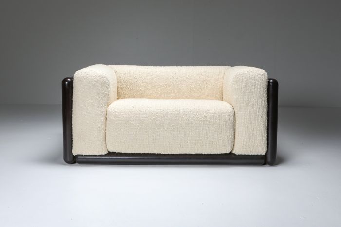 Scarpa 'Cornaro' Sofa in ivory bouclé for Simon - 1970's