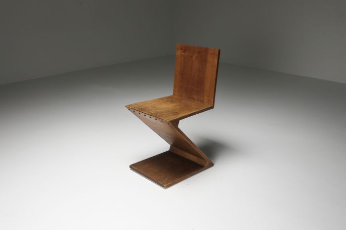 Zig-Zag Chair by G. Rietveld - 1932