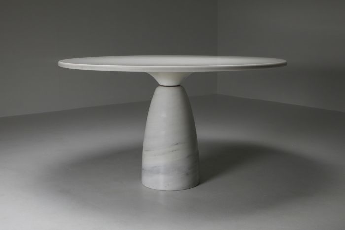White Calacatta 'Finale' Marble Dining Table by Peter Draenhert - 1970's