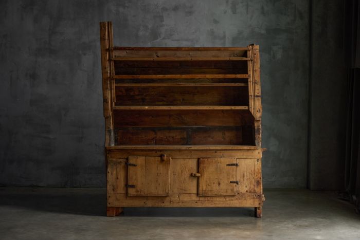 Rustic Art Populaire Pine Dresser, France - 19th Century 