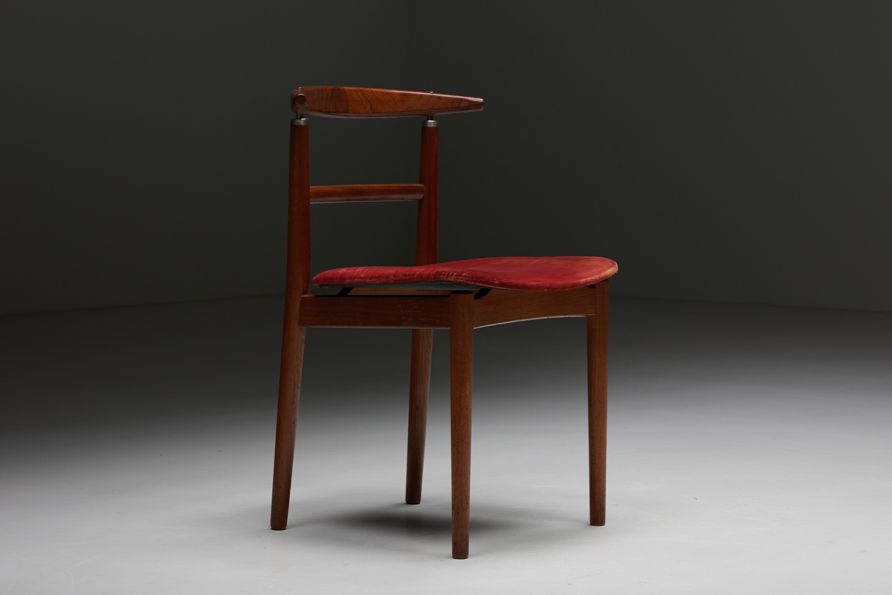 Sibast Dining Chairs in Red Velvet - 1960's