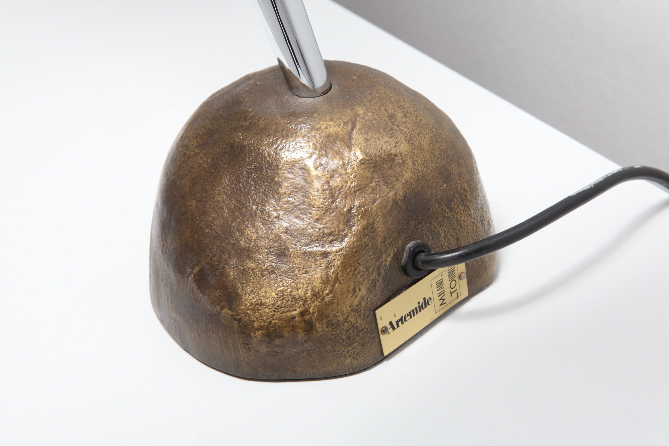 Artemide Chain Mail Table Lamp "Anchise" by Toni Cordero - 1980s