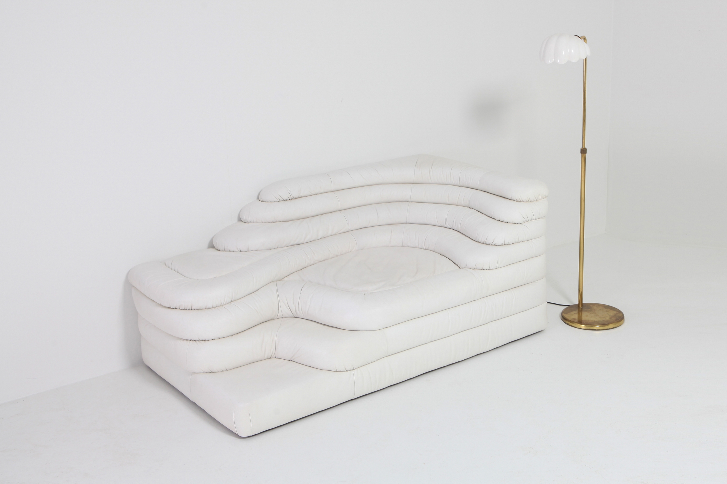 De Sede 'Terrazza' Sofas DS 1025 in White Leather  by Ubald Klug & Ueli Berger - 1972