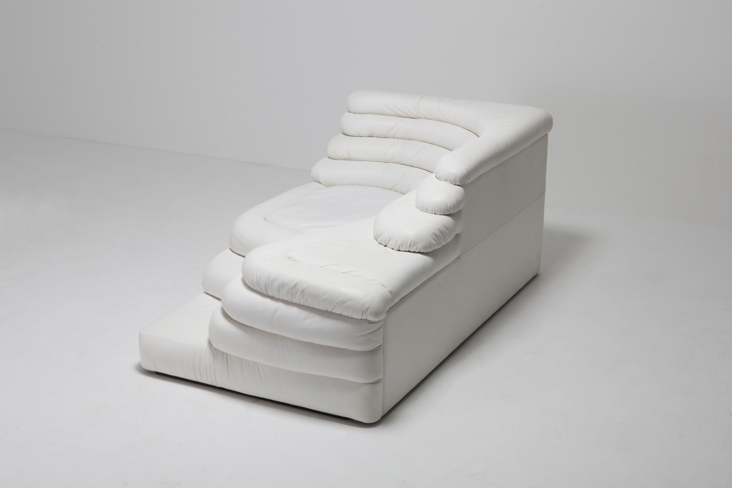 De Sede 'Terrazza' Sofas DS 1025 in White Leather  by Ubald Klug & Ueli Berger - 1972