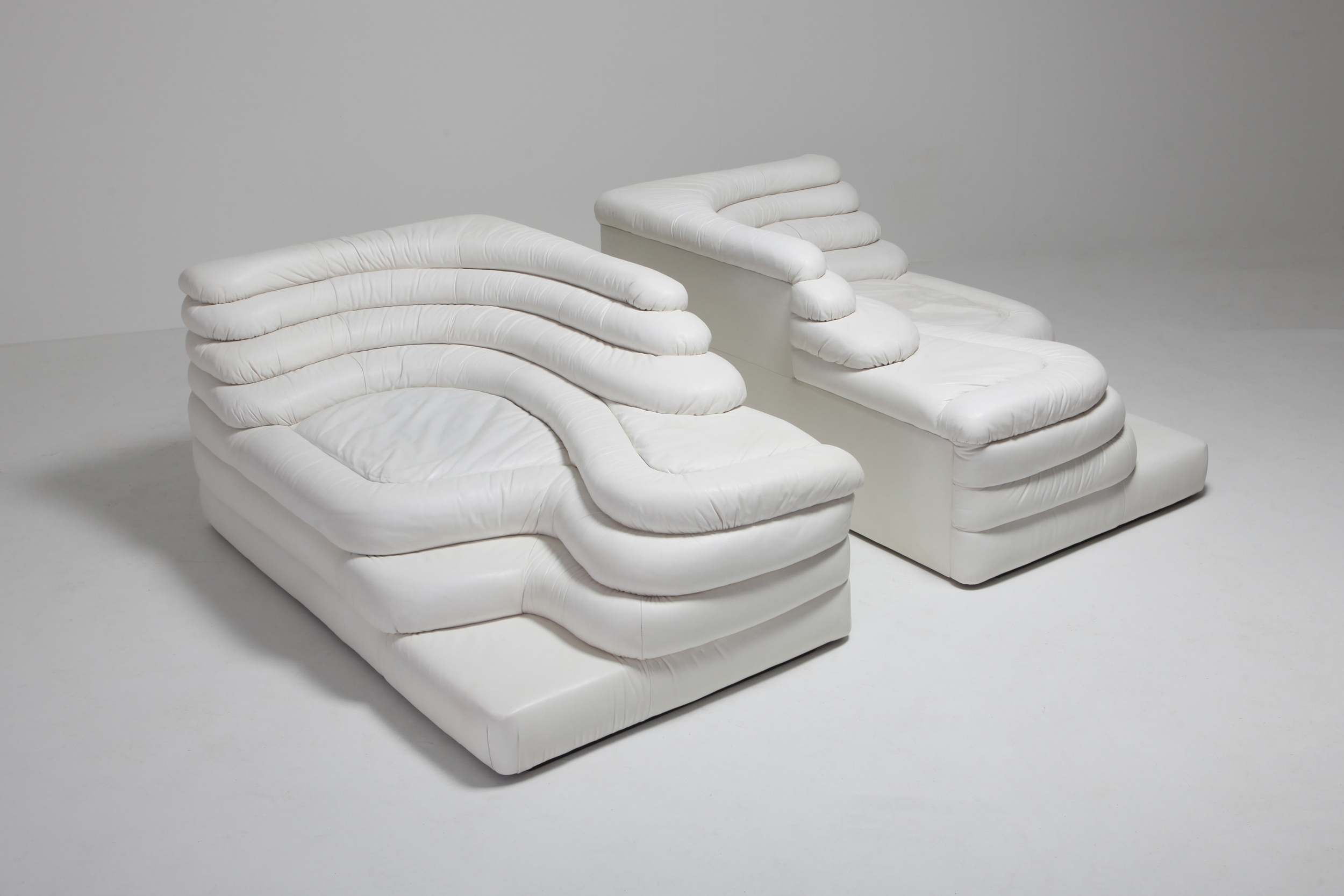 De Sede 'Terrazza' Sofas DS 1025 in White Leather  by Ubald Klug & Ueli Berger - 1972