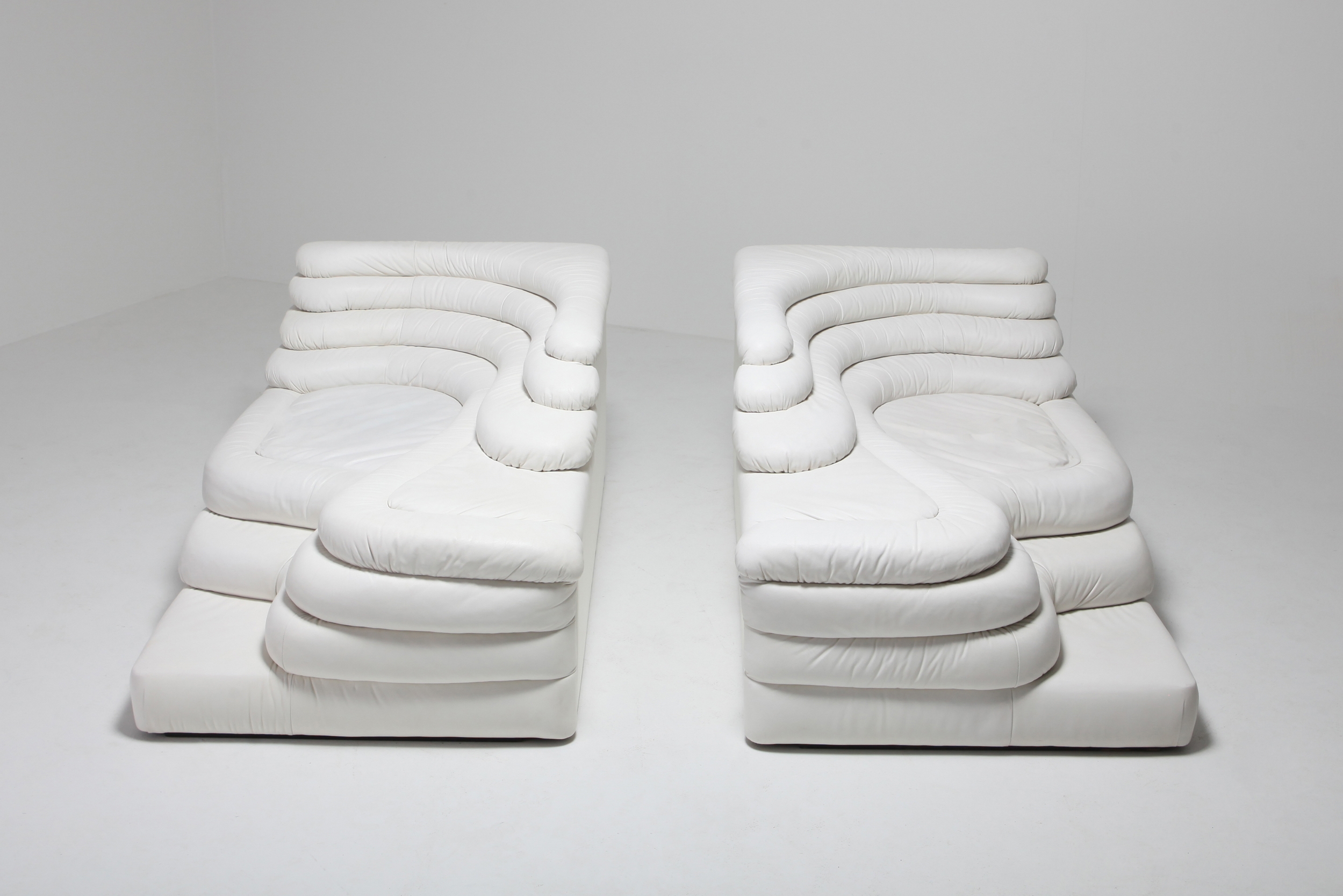 De Sede 'Terrazza' Sofas DS 1025 in White Leather  by Ubald Klug & Ueli Berger - 1972