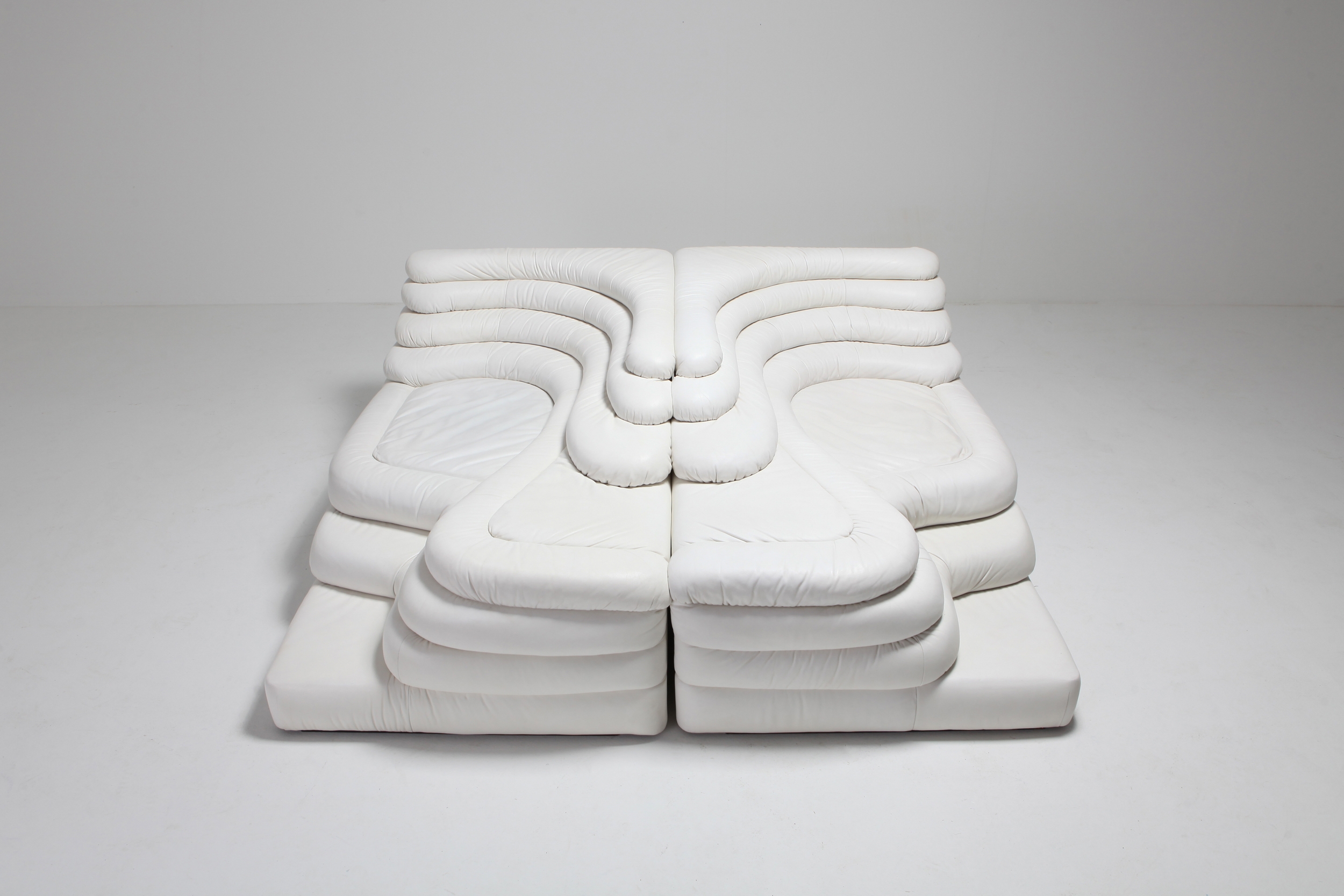 De Sede 'Terrazza' Sofas DS 1025 in White Leather  by Ubald Klug & Ueli Berger - 1972