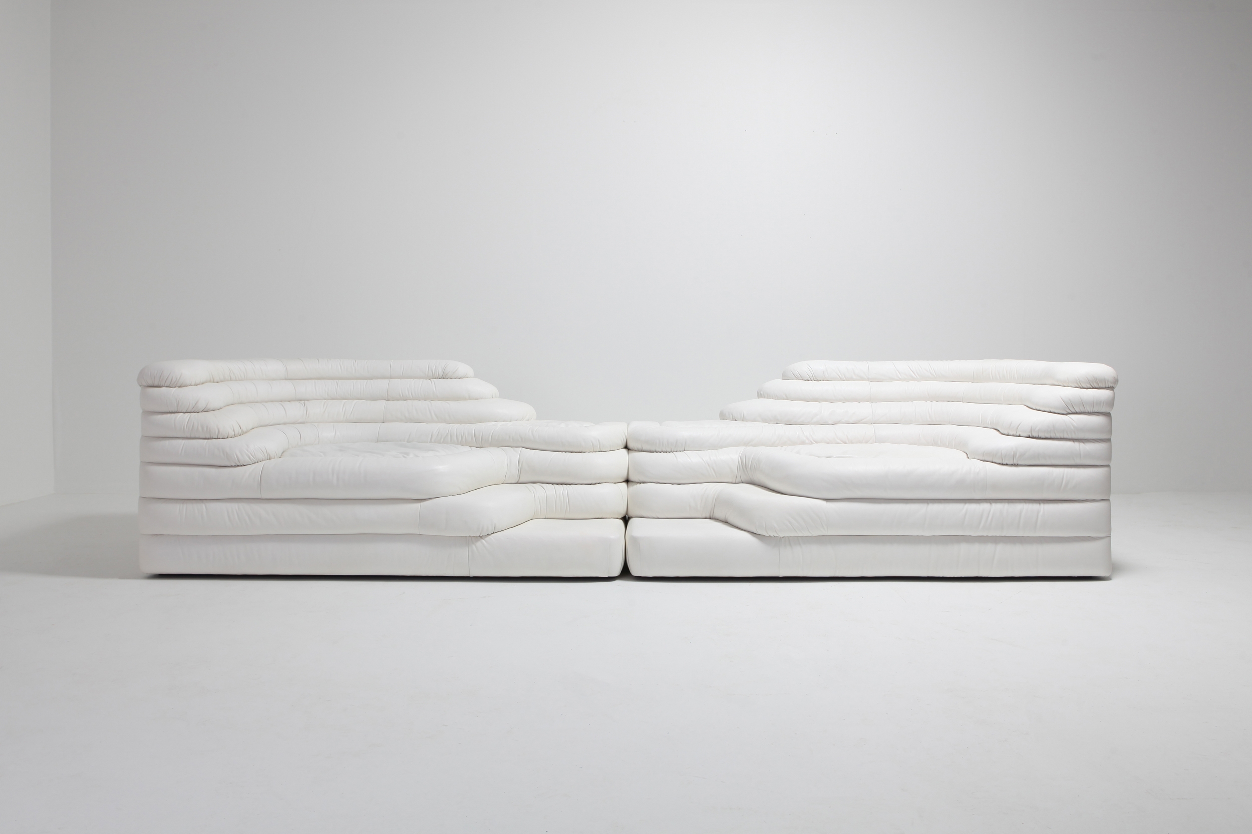 De Sede 'Terrazza' Sofas DS 1025 in White Leather  by Ubald Klug & Ueli Berger - 1972